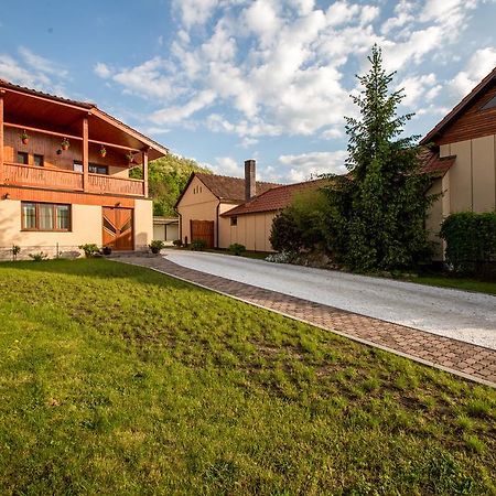 Pensiunea Dor De Casa Pestenita Экстерьер фото